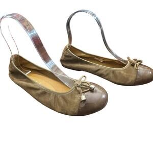 Clarys Size 37 / 6 US Brown Ballet Flats Bow Patent Toe Womens Shoes Cottagecore